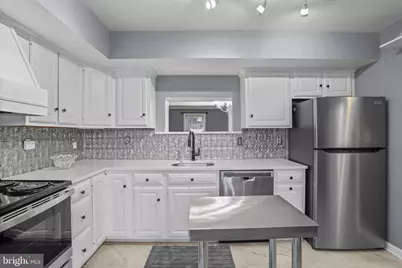 4906 McFarland Drive, Fairfax, VA 22032 - Photo 11