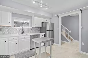 4906 McFarland Dr, Fairfax, VA 22032 - Photo 9