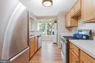 7525 Snowpea Ct, Alexandria, VA 22306 - Photo 13