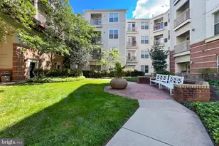 2791 Centerboro Dr, Vienna, VA 22181 - Photo 45