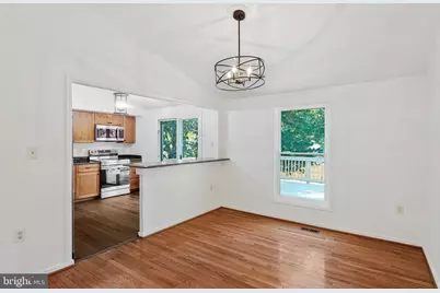 1257 Magnolia Lane, Herndon, VA 20170 - Photo 9