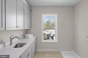 1926 Hileman Rd, Falls Church, VA 22043 - Photo 55