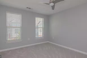 8054 Nicosh Cir Ln, Falls Church, VA 22042 - Photo 13