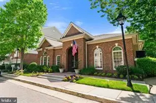 8054 Nicosh Cir Ln, Falls Church, VA 22042 - Photo 49