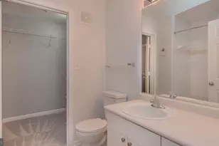 8054 Nicosh Cir Ln, Falls Church, VA 22042 - Photo 11