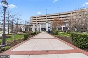 8054 Nicosh Cir Ln, Falls Church, VA 22042 - Photo 37