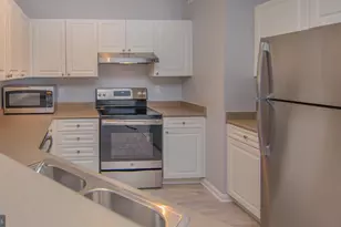 8054 Nicosh Cir Ln, Falls Church, VA 22042 - Photo 15