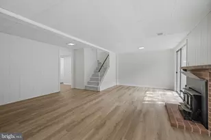 9611 Scotch Haven Dr, Vienna, VA 22181 - Photo 9