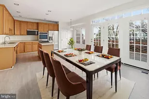 8026 Kidwell Hill Ct, Vienna, VA 22182 - Photo 7