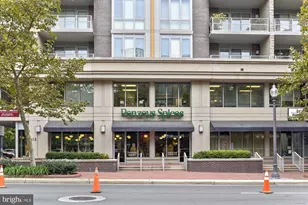 7592 Lakeside Village Dr, Falls Church, VA 22042 - Photo 63