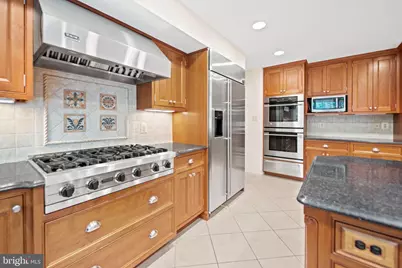 10317 Hickory Drive, Oakton, VA 22124 - Photo 3