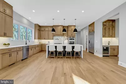 4824 Village Drive, Fairfax, VA 22030 - Photo 17