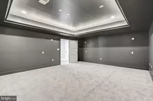 4824 Village Dr, Fairfax, VA 22030 - Photo 73