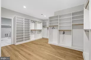 4824 Village Dr, Fairfax, VA 22030 - Photo 37