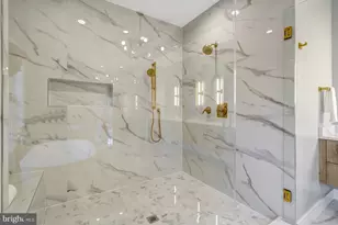 4824 Village Dr, Fairfax, VA 22030 - Photo 35