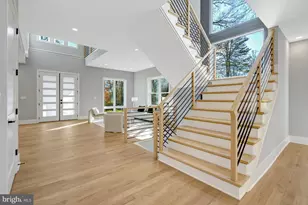 4824 Village Dr, Fairfax, VA 22030 - Photo 29