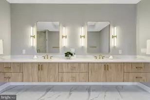 4824 Village Dr, Fairfax, VA 22030 - Photo 33