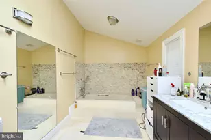 8312 Upper Spring Ln, Annandale, VA 22003 - Photo 21