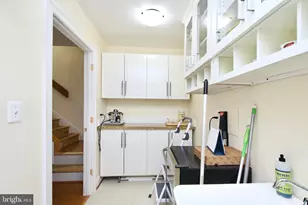 8312 Upper Spring Ln, Annandale, VA 22003 - Photo 33