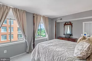 4490 Market Commons Dr, Fairfax, VA 22033 - Photo 15