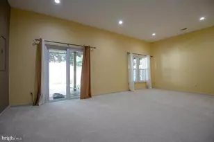 9404 Regency Crest Dr, Vienna, VA 22181 - Photo 23