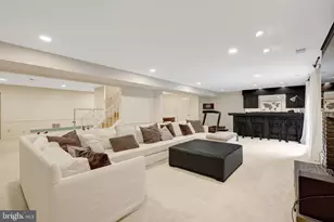 6305 Dunaway Ct, McLean, VA 22101 - Photo 65