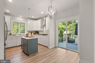 11433 Popes Head Rd, Fairfax, VA 22030 - Photo 15