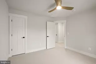 11433 Popes Head Rd, Fairfax, VA 22030 - Photo 37