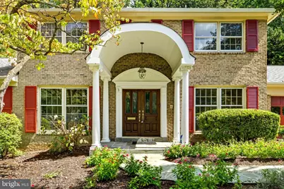 1560 Forest Villa Lane, McLean, VA 22101 - Photo 3