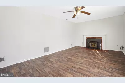 6710 Red Jacket Road, Springfield, VA 22152 - Photo 5