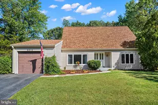 8812 Skyron Pl, Springfield, VA 22153 - Photo 1