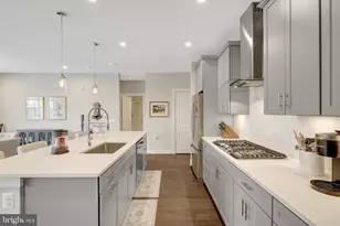 2324 Wind Charm St, Herndon, VA 20171 - Photo 7