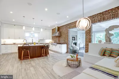 510 Walker Street SW, Vienna, VA 22180 - Photo 17