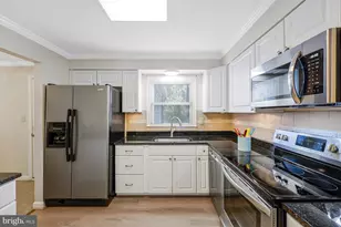 5801 Boothe Dr, Burke, VA 22015 - Photo 5