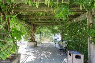 8360 Greensboro Dr, McLean, VA 22102 - Photo 41