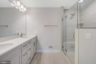 4323 Fountainview Dr, Fairfax, VA 22033 - Photo 11