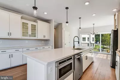 12590 Ovation Drive, Fairfax, VA 22033 - Photo 5