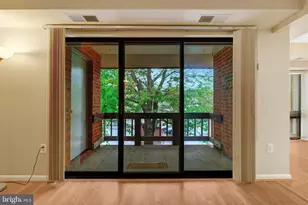 10208 Bushman Dr, Oakton, VA 22124 - Photo 19