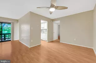 10208 Bushman Dr, Oakton, VA 22124 - Photo 13