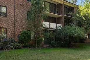 1422 Northgate Square, Reston, VA 20190 - Photo 17