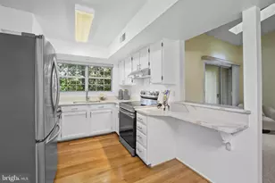 7748 New Providence Dr, Falls Church, VA 22042 - Photo 11