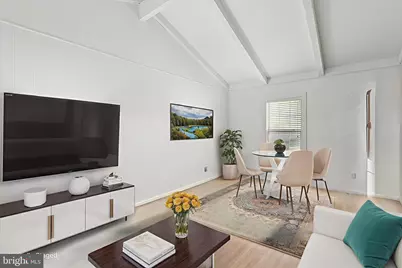 4006 Novar Drive, Chantilly, VA 20151 - Photo 5