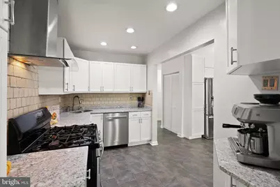 4006 Novar Drive, Chantilly, VA 20151 - Photo 7