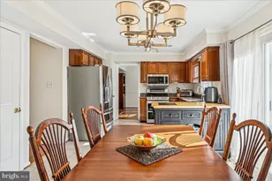 1551 Brownsville Dr, Herndon, VA 20170 - Photo 13