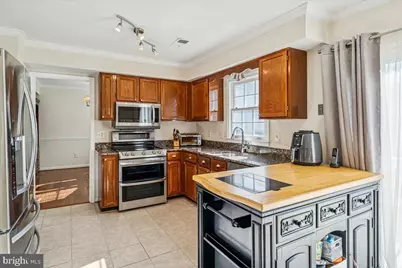 1551 Brownsville Drive, Herndon, VA 20170 - Photo 9