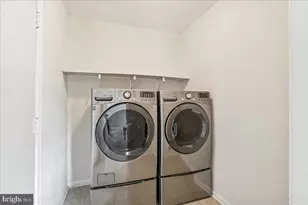 1551 Brownsville Dr, Herndon, VA 20170 - Photo 19