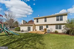 1551 Brownsville Dr, Herndon, VA 20170 - Photo 43