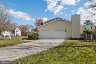 1551 Brownsville Dr, Herndon, VA 20170 - Photo 41