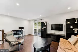 5715 Lawsons Hill Ct, Alexandria, VA 22310 - Photo 9