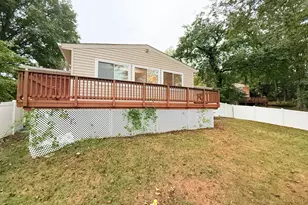 6910 Fern Pl, Annandale, VA 22003 - Photo 15